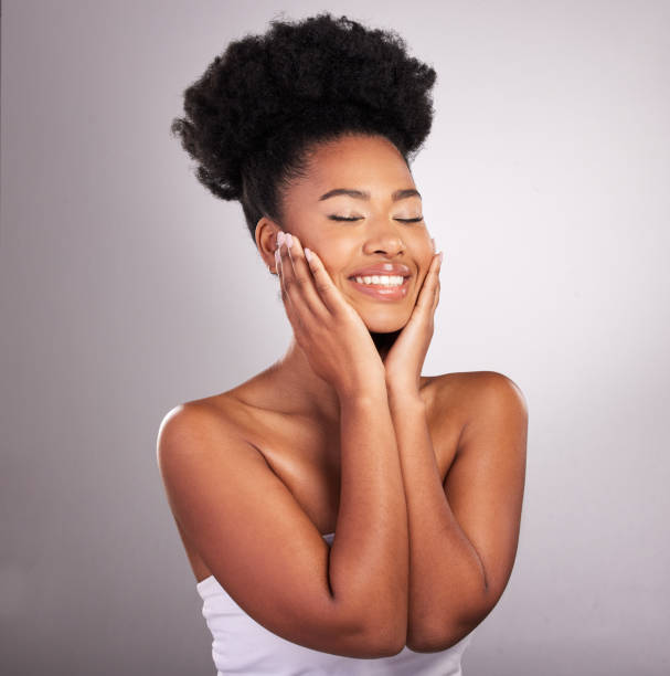 5 Gestes Essentiels pour Sublimer les Peaux Nubiennes